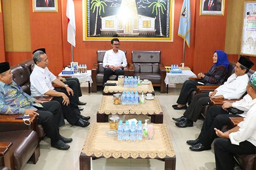 Hal 16 4 Klm Martapura Audiensi