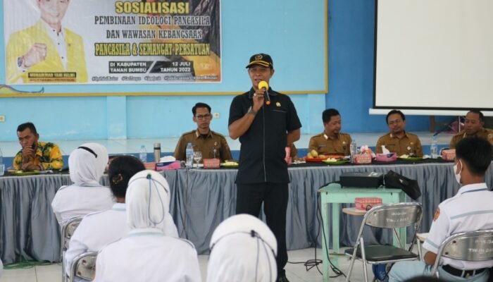 Yani Helmi Bekali Siswa Sikap Toleransi