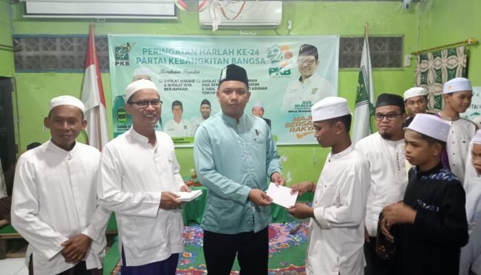 Harlah ke-24, DPC PKB Kapuas Santuni Anak Yatim