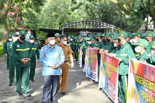 hal 12 HSS 1 3 klm 15