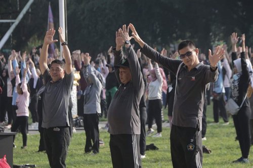 Senam Meriahkan Peringatan Hari Anti Narkoba di HSS 1 hal 12 HSS 1 3 klm 2