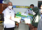 Bantuan PRS dan UEP Disalurkan ke Kandangan dan Sungai Raya 13 Bantuan PRS dan UEP Disalurkan ke Kandangan dan Sungai Raya