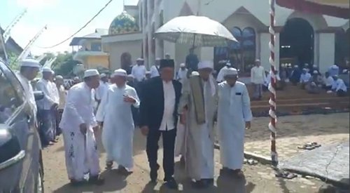 Zairullah Hadiri Haul KH Mahfudz Amin ke-28 di Ponpes Ibnul Amin Pamangkih 1 hal 12 Tanbu 25 klm 11