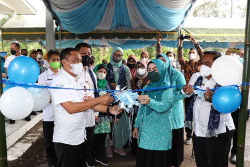 Bupati Tapin Canangkan Kampung KB Desa Ketapang 1 hal 12 Tapin 35 klm 9