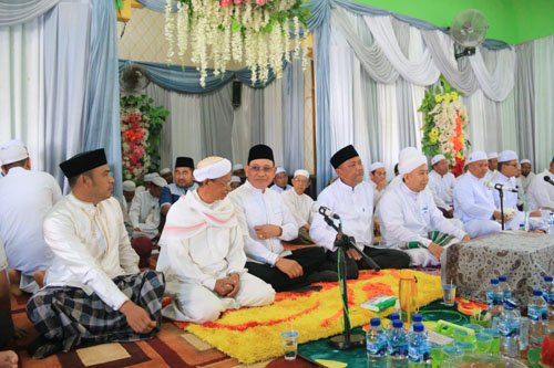 Bupati Sayed Jafar Hadiri Haul Syekh Muhammad Bin Abdul Karim 1 hal 16 K Baru 3 klm 5