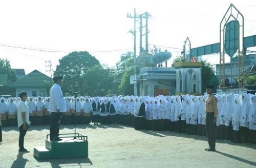 Plt Bupati Buka Orientasi Ponpes Rakha Amuntai 1 hal 2 HSU 3 klm 6