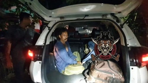 Istri Orang “Dikalungi” Celurit dan Dibawa Kabur<br>Pelaku Ditangkap Resmob Polda Kalsel 1 5 sergap 4klm