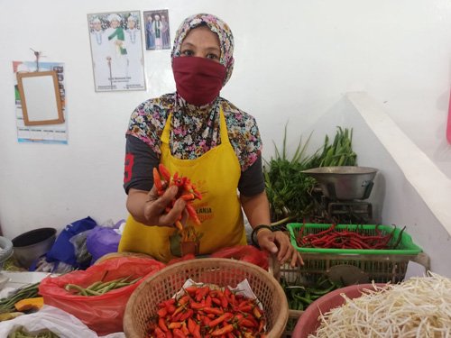 Khawatir Terjadi Lonjakan Harga Gegara Rencana Kenaikan BBM 1 Hal 10 2 KLm Khawatir BBM Naik