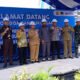 Hal 10 3 Klm Bangun Gedung DPRD Foto bersama