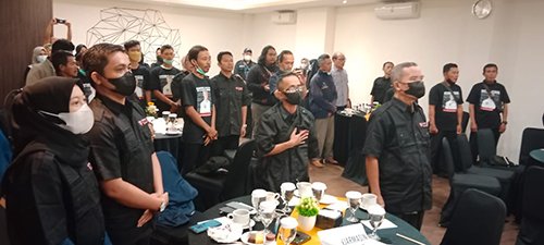 Hal 10 3 Klm Kenalkan Ganjar