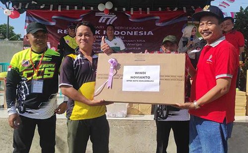 Peringati HUT RI KE 77 Warga Kelurahan Guntung Payung Gowes Masal 1 Hal 10 7 KLm Gabung 1 1