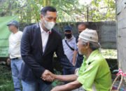 Dua Warga Lansia Kelurahan Guntung Manggis Dapat Bantuan Bedah Rumah