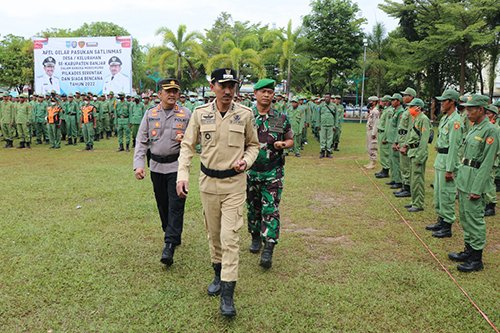 Hal 16 4 KLm Martapura Gelar pasukan