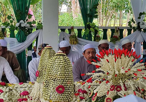 Hal 16 4 KLm Martapura Hadiri haul