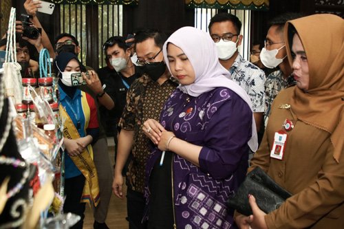 Hal 16 4 Klm Martapura Produk UMKM