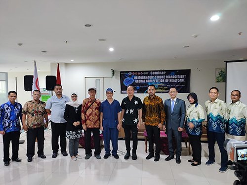 Edukasi Nakes RSUD H. Boejasin Pelaihari Lewat Seminar Waspadai Stroke 1 Hal 9 2 Klm Edukasi