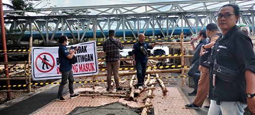 Hal 9 3 Klm Dermaga apung Lagi