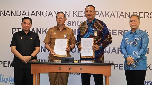 Bank Mandiri dan Pemko Jalin Kerjasama Untuk Kemudahan Pembayaran Non Tunai 1 Hal 9 3 Klm KOntrak 1 14