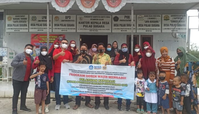 Menuju Indonesia Bebas Karies [] Program Dosen Wajib Mengabdi FKG ULM Gandeng Kader Posyandu Desa Binaan Pulau Sugara