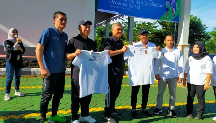 Bank Kalsel Senam Pagi Bersama Diknas Kalsel