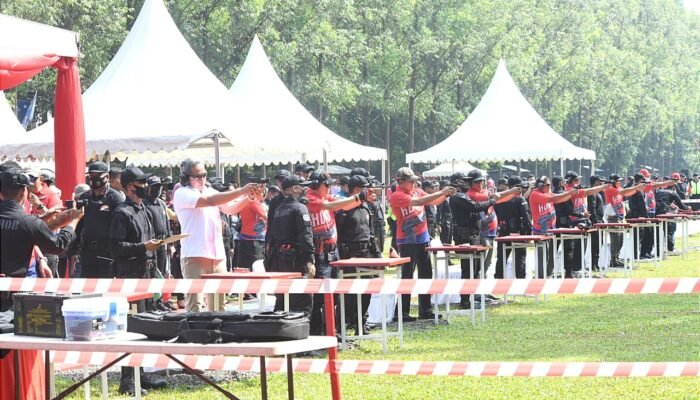 Ikuti Turnamen Menembak Menkumham Cup 2022, Kanwil Kemenkumham Kalsel Kembali Sabet Juara Kedua