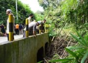 Tanggap Bencana, Bupati HST Langsung Tinjau Lokasi Banjir dan Serahkan Bantuan 14 Tanggap Bencana, Bupati HST Langsung Tinjau Lokasi Banjir dan Serahkan Bantuan