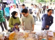 Bupati HST Membuka Pasar Murah Kolaboratif Spesial HUT ke-77 RI 32 Bupati HST Membuka Pasar Murah Kolaboratif Spesial HUT ke-77 RI