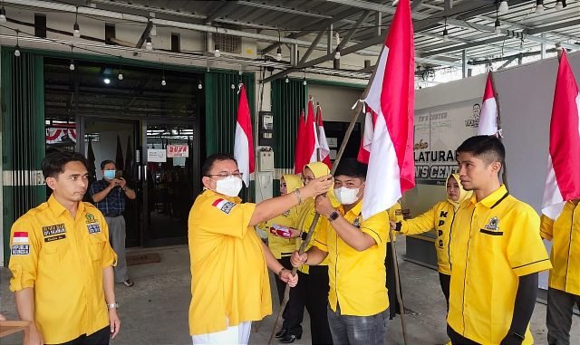 Golkar Kota Banjarmasin Bagikan 1.000 Bendera Merah Putih 1 IMG 20220812 151654 scaled