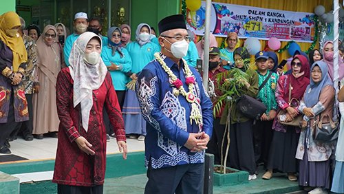 hal 12 HSS 1 3 klm 19