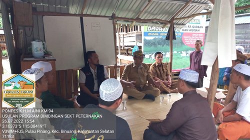 Anak-anak Santri Belajar Beternak Sapi dan Kambing 1 hal 2 Rantau 4 klm 1