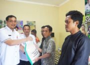 Walikota Bagikan 7.308 Ton CPP Warga Terdampa Banjir