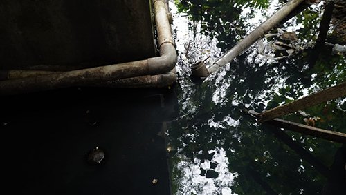 DLH Pastikan Sisa Bau Bukan dari Septic Tank Armani 1 Hal 10 3 Klm Bau