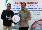 PT SMI Bantu Pengelolaan Sampah Ke UPT Pasar Bauntung