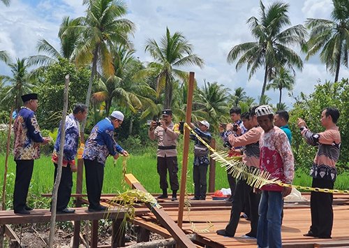 Hal 16 4 Klm Martapura Tiang utama