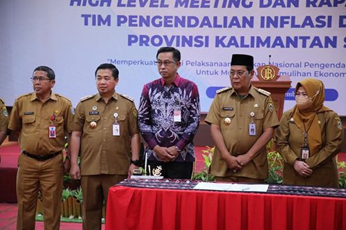 Wali Kota Ibnu Sina Ikuti High Level Meeting dan Rapat Koordinasi Tim Pengendalian Inflasi Daerah (TPID) se Kalimantan Selatan 1 Hal 9 3 Klm Kontrak 2 12