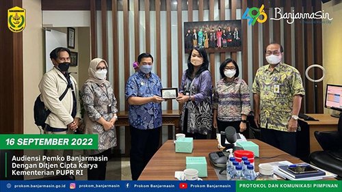 Wali Kota Ibnu Sina Temui Direktorat Jenderal Cipta Karya Kementerian PUPR RI Bahas Sanitasi Banjarmasin 1 Hal 9 35 KLm Kontrak 1