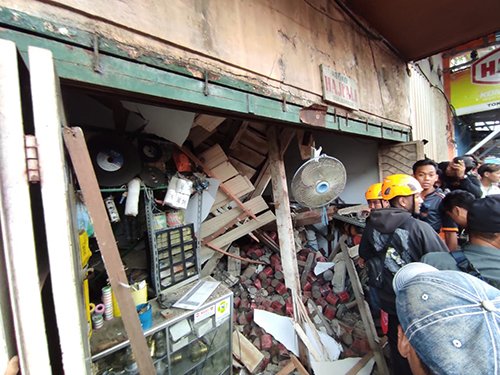 Hal 9 7 Klm Gabung Ambruk 1