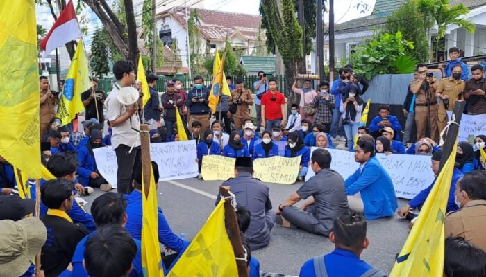 PMII Kalsel Tolak Kenaikan Harga BBM