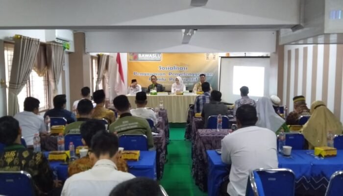 Ketua Bawaslu HST Harapkan Semua Pihak Bisa Mengawasi Pemilu