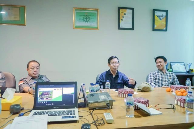 Komisi III Tinjau Pengelolaan Pelabuhan PT Tapin Coal Terminal 1 IMG 20220925 WA0062 scaled