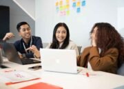 Jadikan Generasi Melek Digital untuk Ekonomi Indonesia yang Lebih Kuat 27 Jadikan Generasi Melek Digital untuk Ekonomi Indonesia yang Lebih Kuat