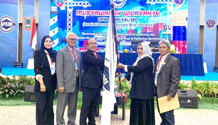 Kembali Pimpin APBMI Kalsel, Hj Uzlah akan Jaga Amanah