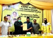 Troy Satria Ketua Panitia Jalan Santai Golkar Berhadiah Umroh 17 Troy Satria Ketua Panitia Jalan Santai Golkar Berhadiah Umroh