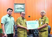 BP JAMSOSTEK Serahkan Ratusan Juta Santunan JKM Untuk Guru Honorer