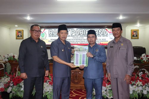 hal 12 Tapin 35 klm 13