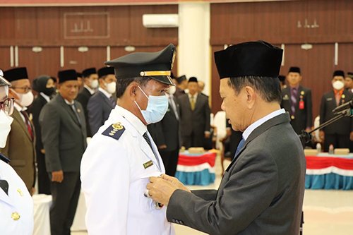 Bupati Lantik Penjabat PTP, Administrator, Pengawas dan Fungsional 1 hal 12 Tapin 35 klm 8