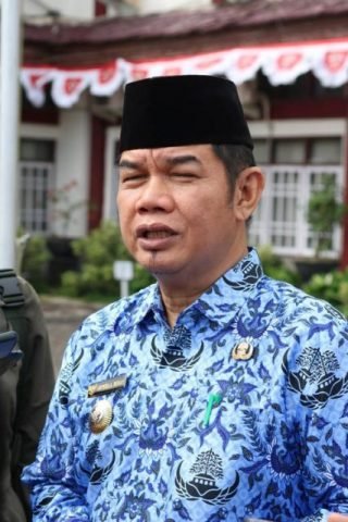 Bupati Bartim Ampera AY Mebas Minta Jajarannya Dukung Regsosek 2022 1 15 kalteng5 3 scaled