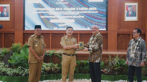 Pemko Banjarbaru sabet 3 Penghargaan BKN Awards 1 Hal 10 3 Klm BJB 1