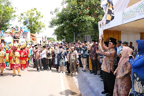 Hal 16 4 KLm Martapura PAWAI TAARUF