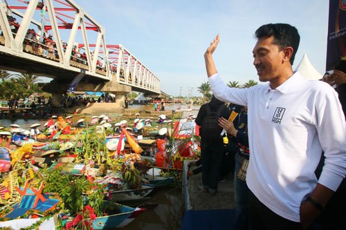 Hal 16m 4 KL m Martapura Paar terapung
